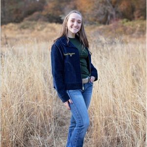 Meet your Posher, Hannah